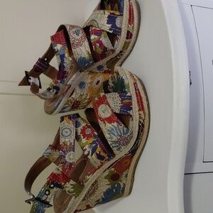 Hush Puppies Multicolor Floral Wedges